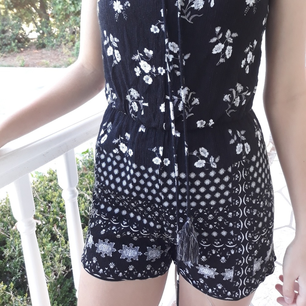Xhiliation Romper Black/White Sz XS